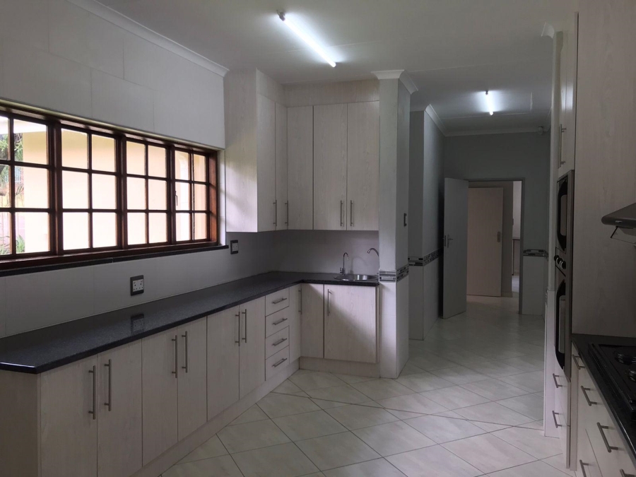5 Bedroom Property for Sale in Protea Park North West